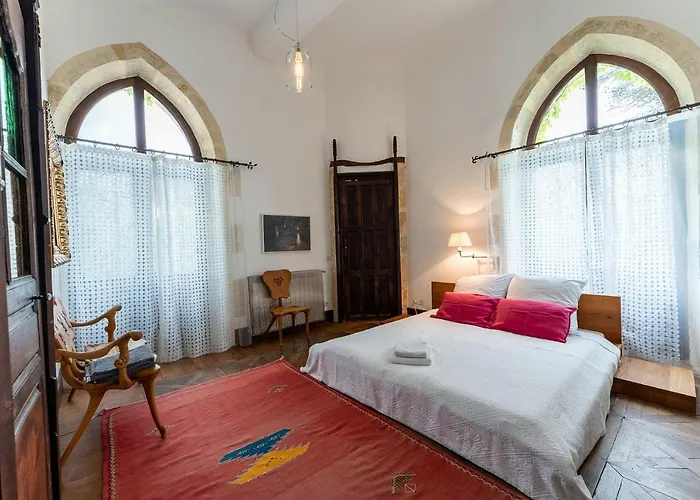 Chateau Marteret Летний дом Вик-Фезансак