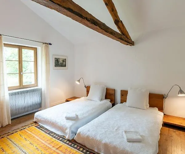 Летний дом Chateau Marteret Вик-Фезансак